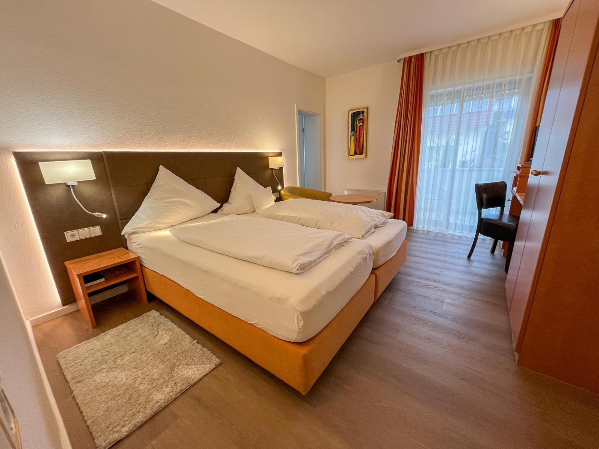Akzent Hotel Atrium Baden Бад-Кроцинген Экстерьер фото